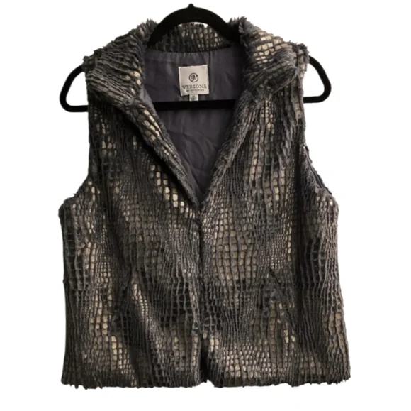 Versona Gray Faux Fur Vest. M - Picture 1 of 11